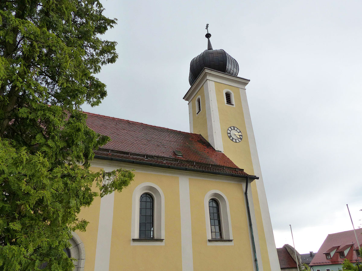 Kirche Wald